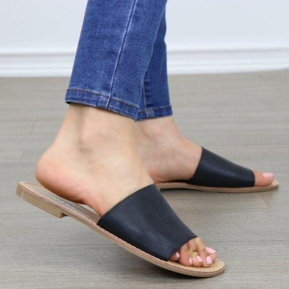 Slide Sandals Open Toe Slip-On Flat Casual Wide Strap Black Faux Leather - Picture 2 of 7